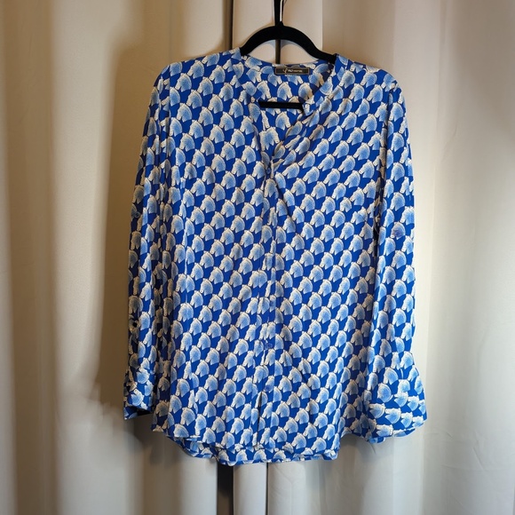 Custom Made Yaly Couture 100% Silk Blouse – Elegant & Timeless - Picture 1 of 3